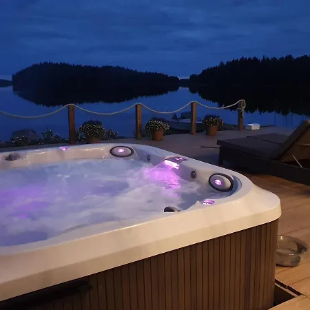 Stunning Log 45m2 On The Shore Of Kallavesi. *