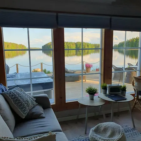 Stunning Log 45m2 On The Shore Of Kallavesi.