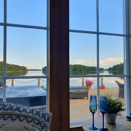 Stunning Log 45m2 On The Shore Of Kallavesi.