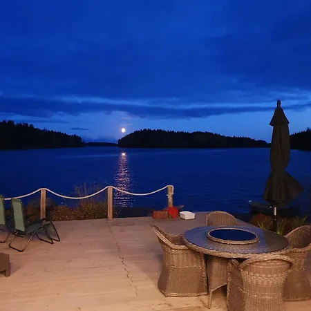 Stunning Log 45m2 On The Shore Of Kallavesi.