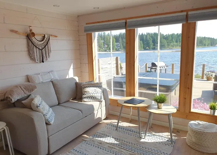 Stunning Log 45m2 On The Shore Of Kallavesi.