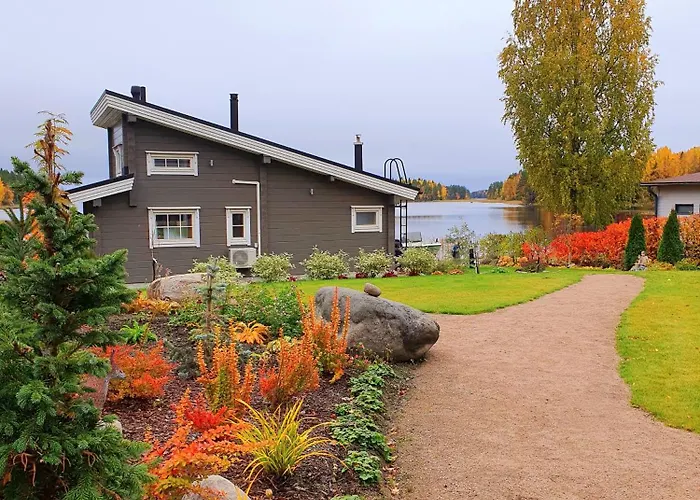 Stunning Log 45m2 On The Shore Of Kallavesi. بيت للعطل *